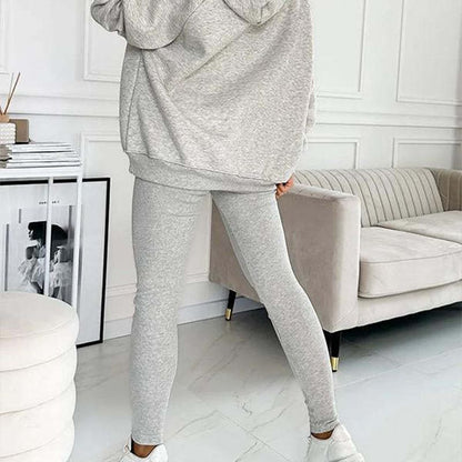 Lässiger und bequemer Sweatshirt-Anzug mit Kapuze-12