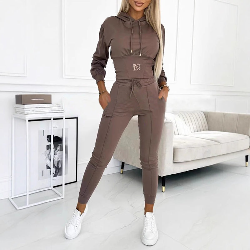 Zweiteiliger Damen-Trainingsanzug mit Kapuze-9