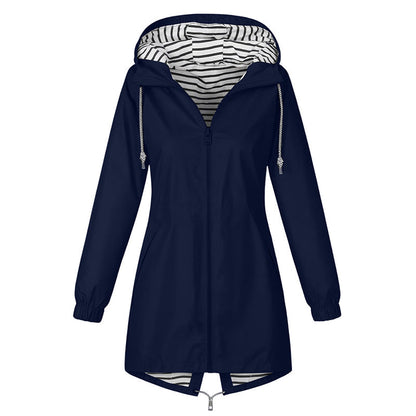 📢📢50% Rabatt!!! 🎉✨ Wasserdichte Outdoor-Kapuzenjacke für Damen – Wasserdichtes Material, atmungsaktiver Stoff und praktische Kapuze – perfekt für Wanderungen, Outdoor-Abenteuer & den aktiven Alltag. Jetzt -50%!